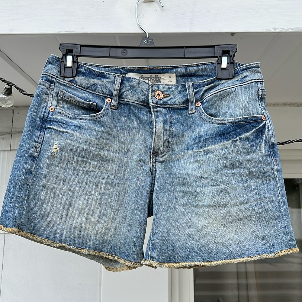 Charlotte Russe Women's Blue Denim Shorts